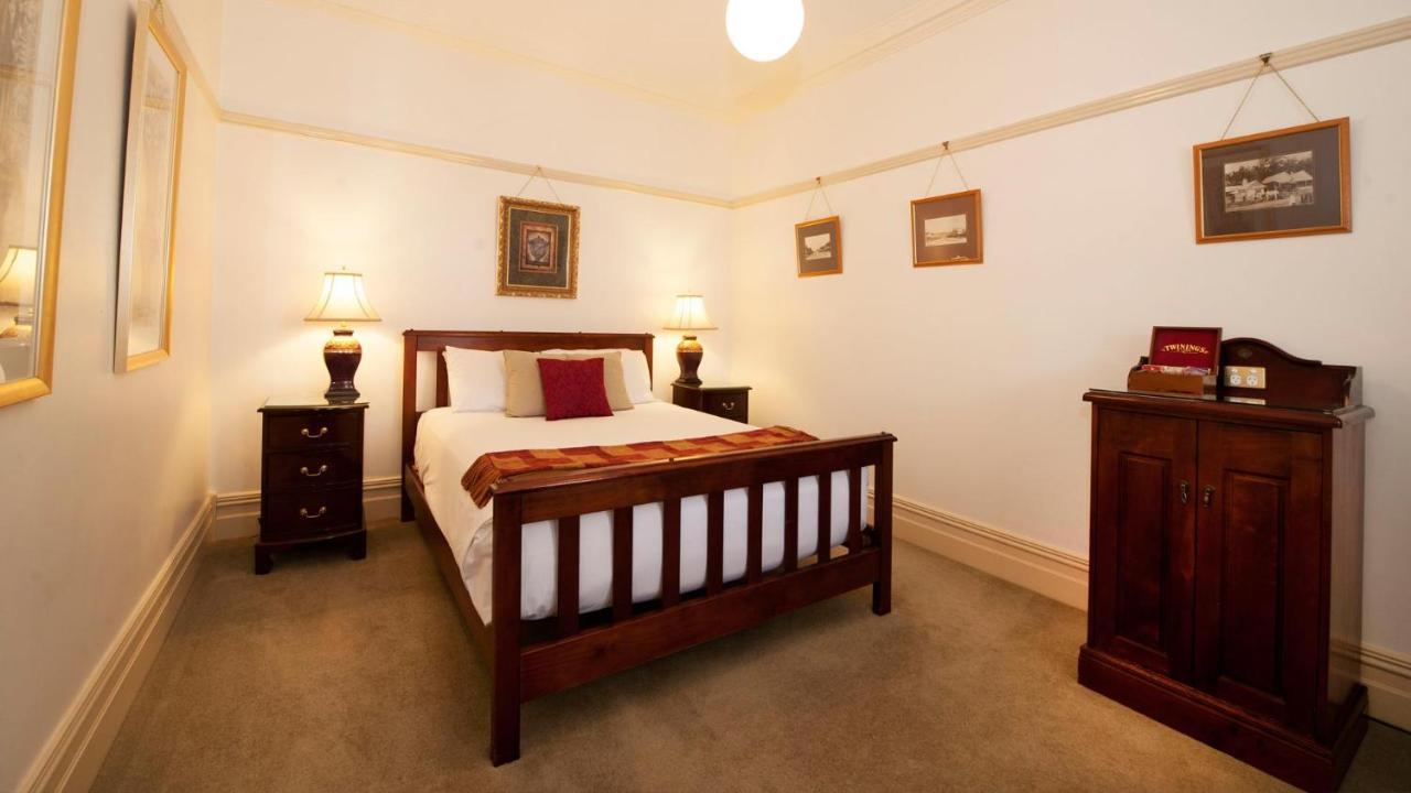 Cobb & Co Court Boutique Hotel 머지 외부 사진