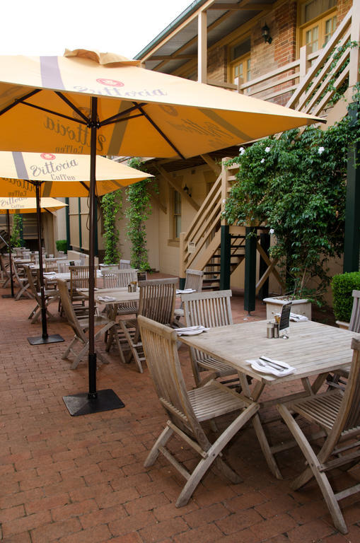 Cobb & Co Court Boutique Hotel 머지 외부 사진