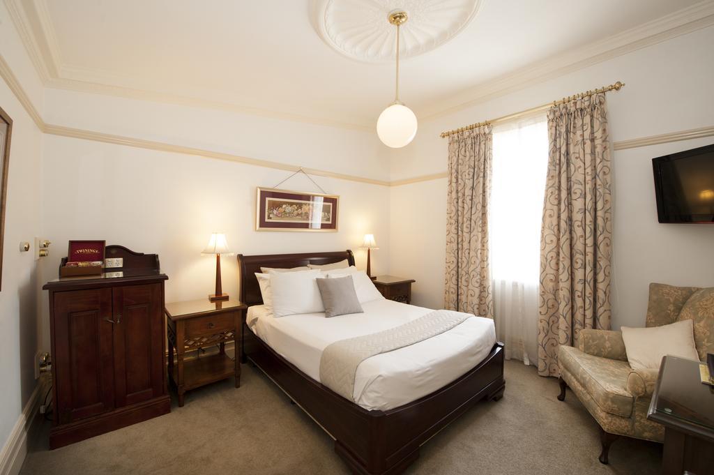 Cobb & Co Court Boutique Hotel 머지 외부 사진