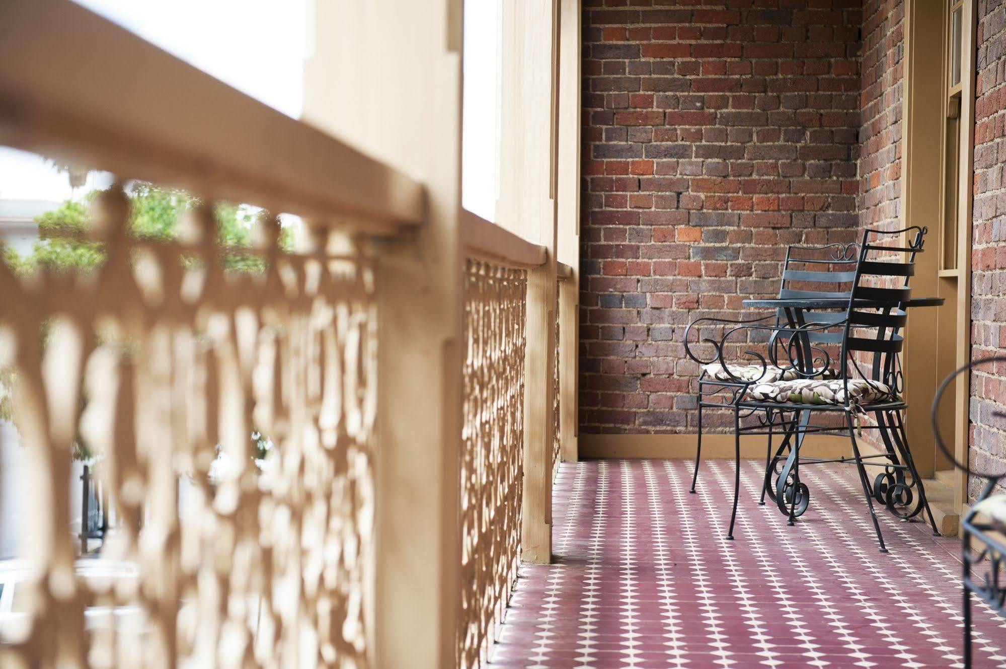 Cobb & Co Court Boutique Hotel 머지 외부 사진