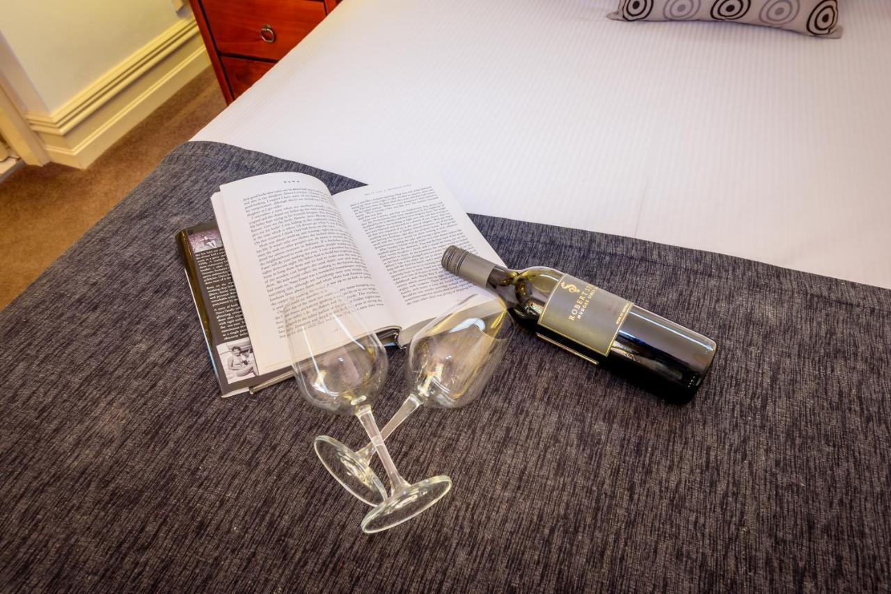 Cobb & Co Court Boutique Hotel 머지 외부 사진